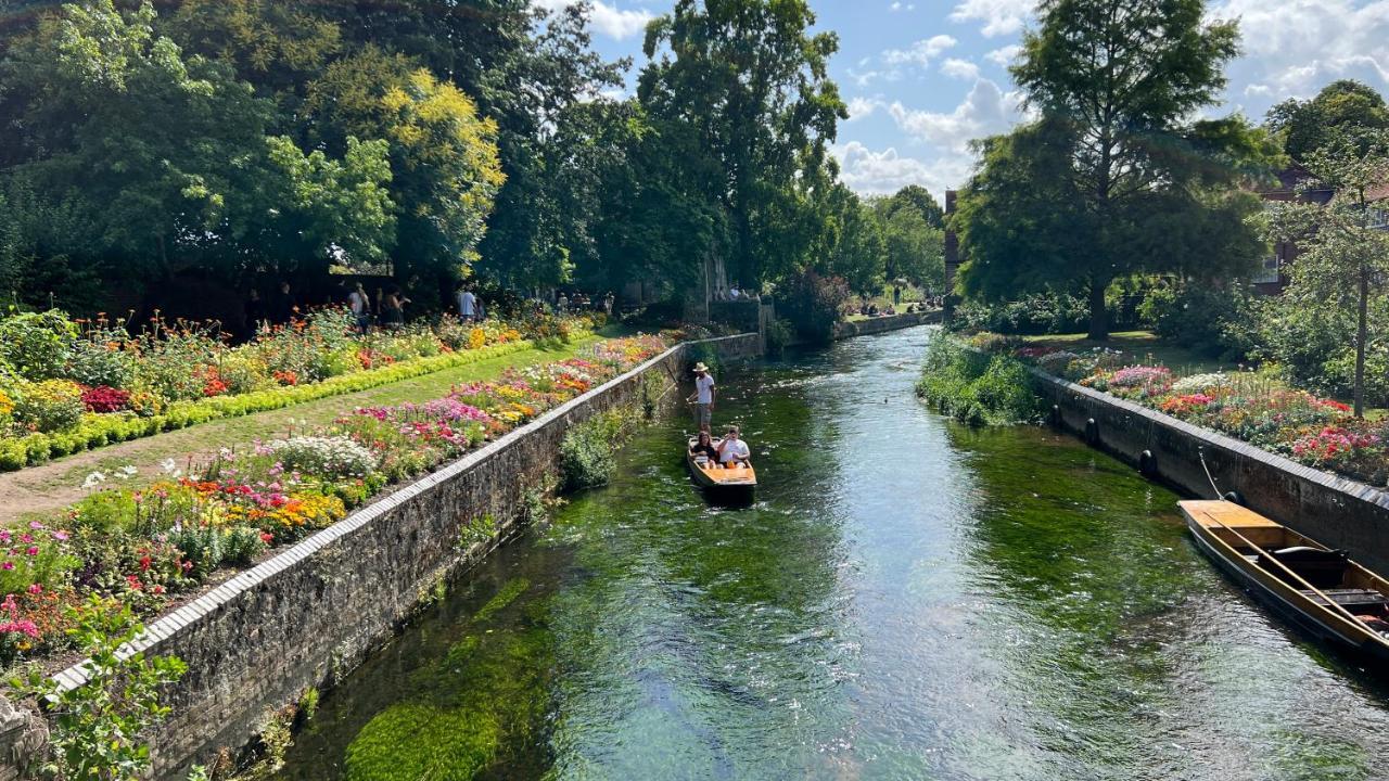 Westgate Garden Riverside Κάντεμπερι Εξωτερικό φωτογραφία